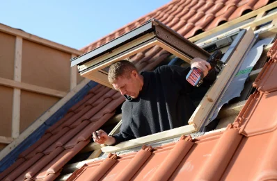 Pose de fenêtres de toit Velux à Baleix
